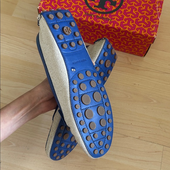Brand New Tory Burch Canvas with Blue Calf Leather Trim Casey Driver Shoes - Picture 4 of 4
